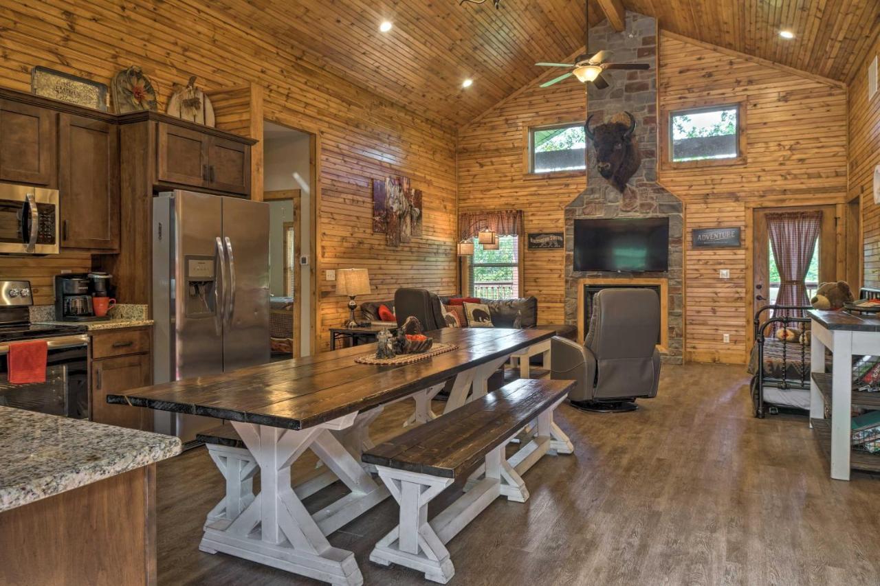 Branson West Cabin With Pool Access And Golfing Luaran gambar